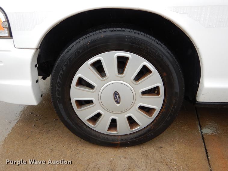 image for item DE8320 2009 Ford Crown Victoria Police Interceptor