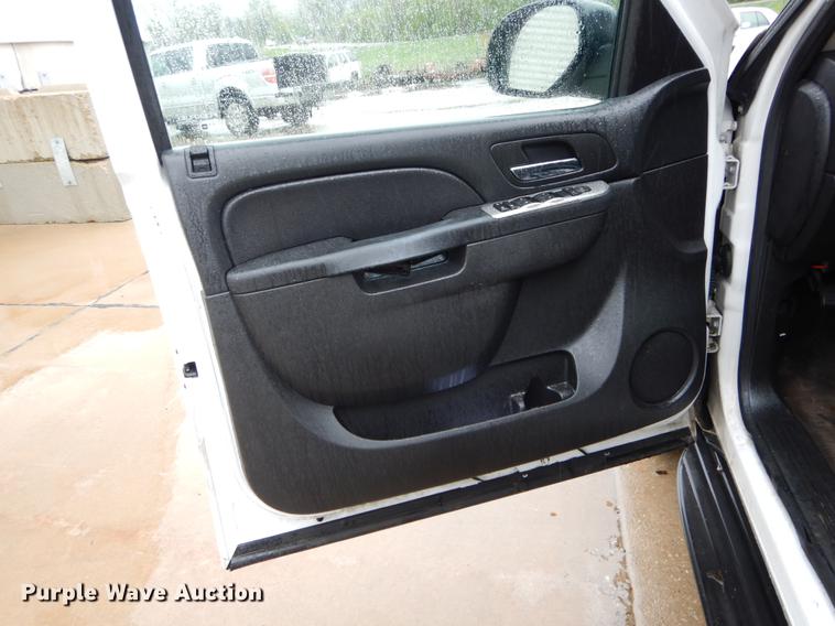 image for item DE8321 2013 Chevrolet Tahoe Police SUV