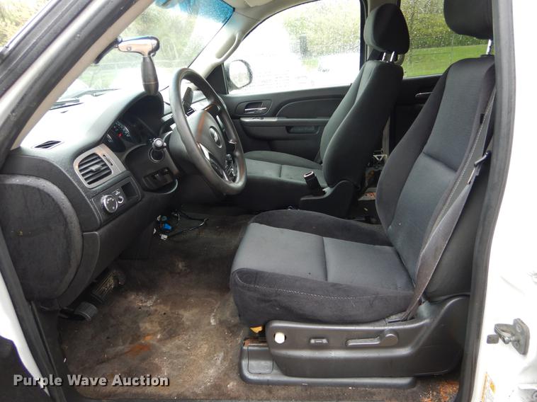 image for item DE8321 2013 Chevrolet Tahoe Police SUV