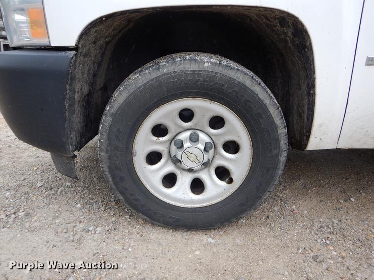 image for item DE8365 2008 Chevrolet Silverado 1500 Ext. Cab pickup truck