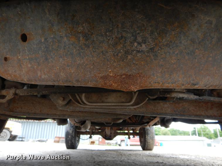 image for item DE8402 1996 Ford F150 XL pickup truck