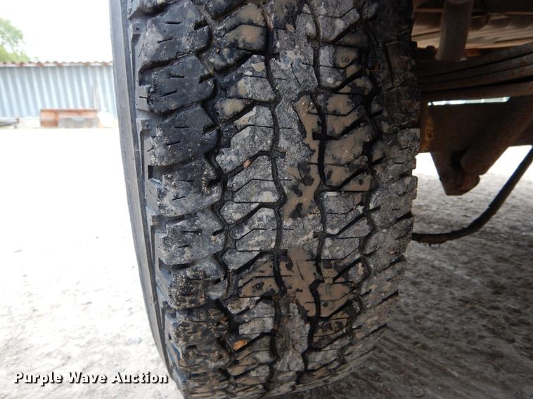 image for item DE8402 1996 Ford F150 XL pickup truck