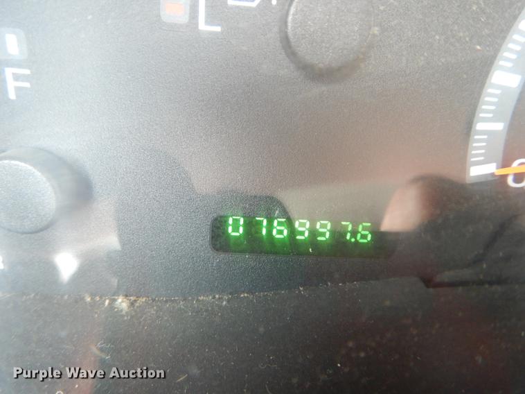 image for item DE8403 2002 Ford F150 pickup truck