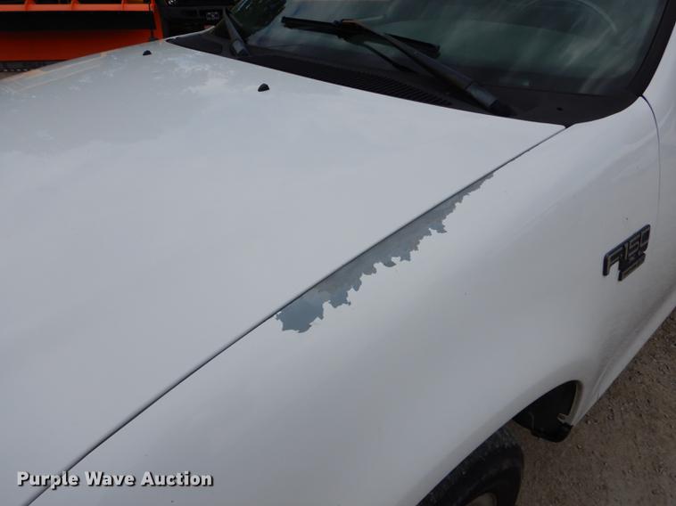 image for item DE8403 2002 Ford F150 pickup truck