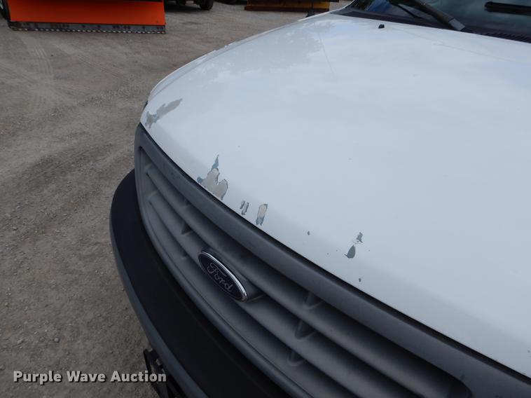 image for item DE8403 2002 Ford F150 pickup truck