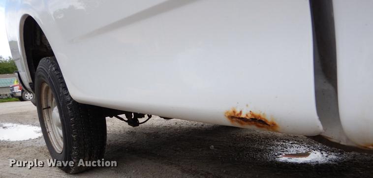 image for item DE8403 2002 Ford F150 pickup truck