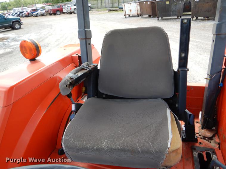 image for item DE8404 Kubota M5400 tractor