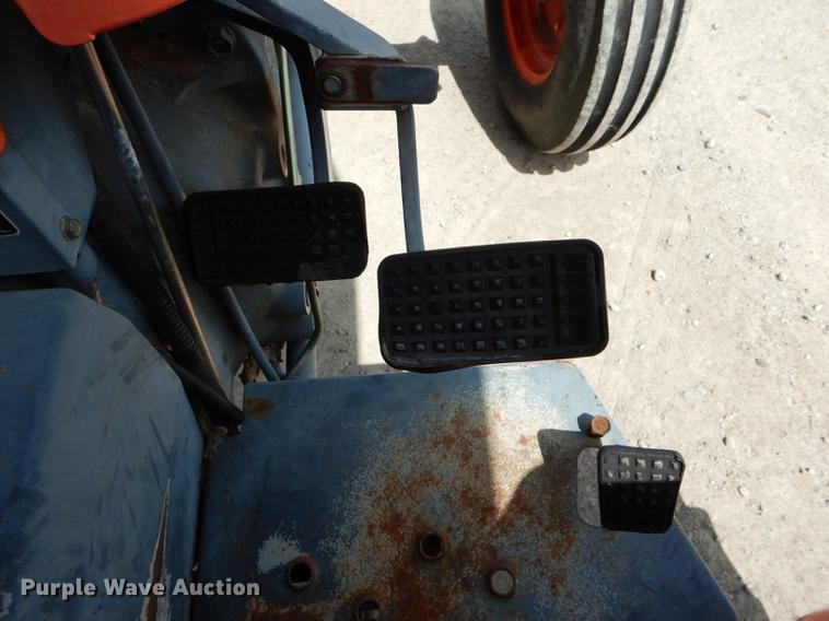 image for item DE8404 Kubota M5400 tractor