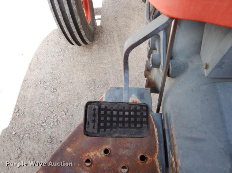 image for item DE8404 Kubota M5400 tractor