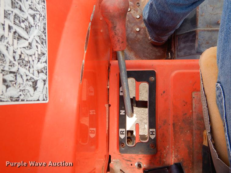 image for item DE8404 Kubota M5400 tractor
