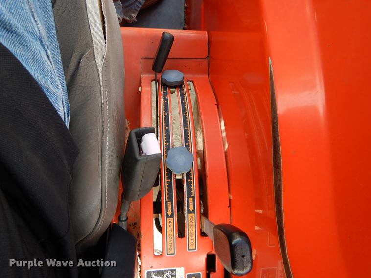 image for item DE8404 Kubota M5400 tractor