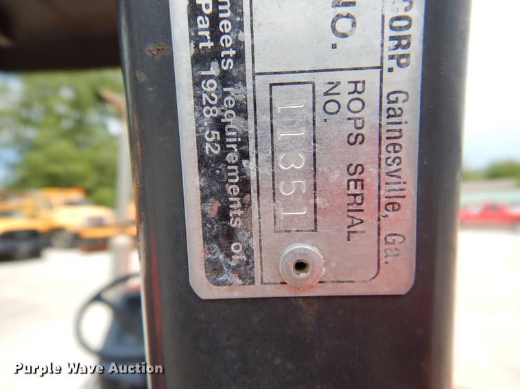 image for item DE8404 Kubota M5400 tractor