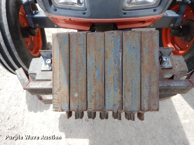 image for item DE8404 Kubota M5400 tractor