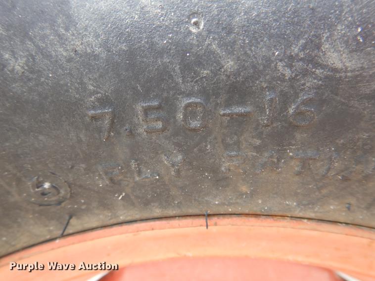 image for item DE8404 Kubota M5400 tractor