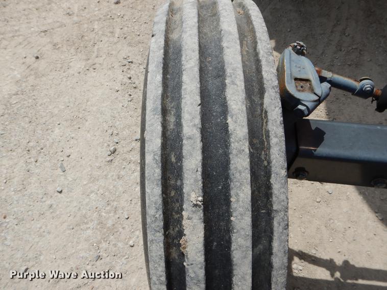 image for item DE8404 Kubota M5400 tractor