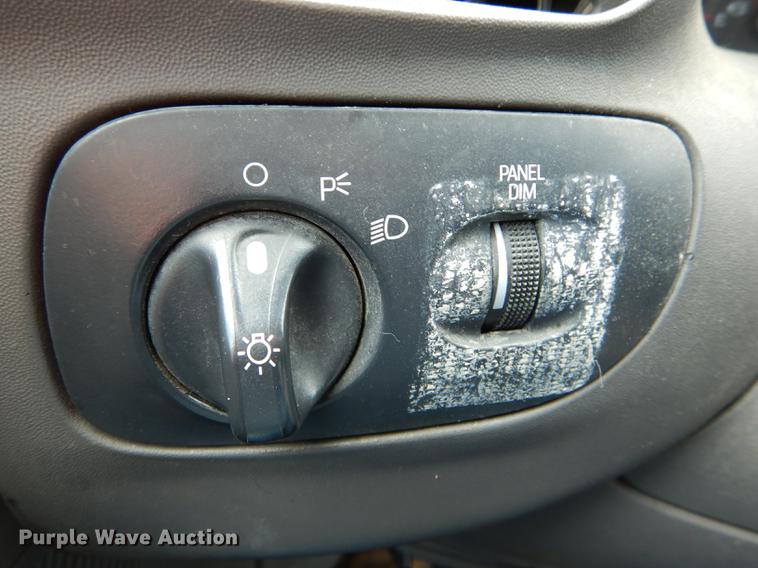 image for item DE8405 1997 Ford F150 pickup truck