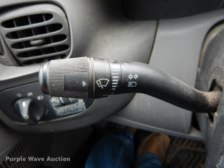 image for item DE8405 1997 Ford F150 pickup truck