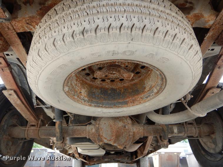 image for item DE8405 1997 Ford F150 pickup truck