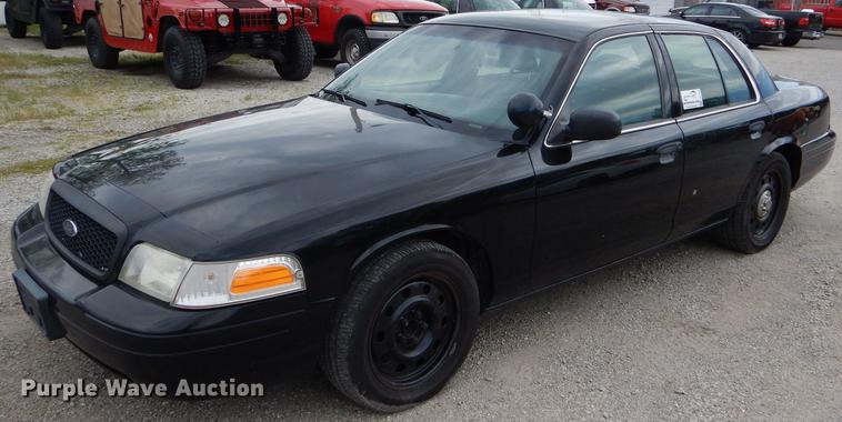 image for item DE8408 2009 Ford Crown Victoria Police Interceptor