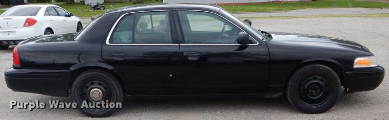 image for item DE8408 2009 Ford Crown Victoria Police Interceptor