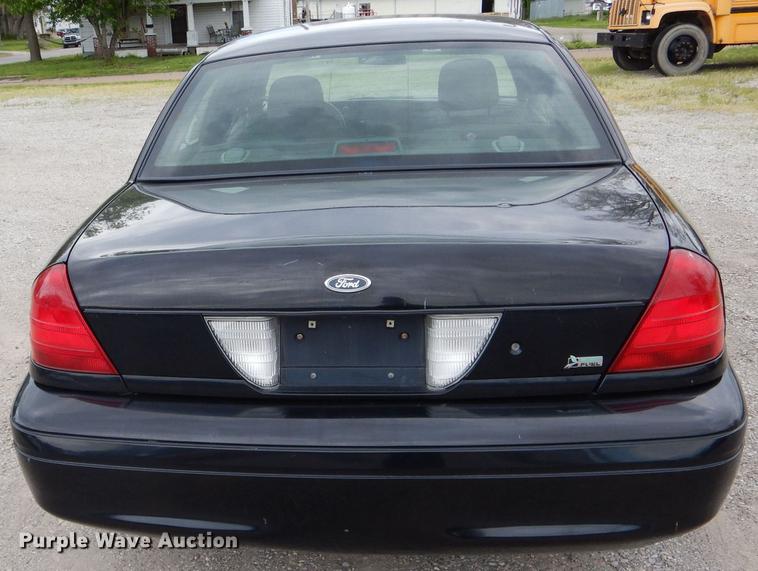 image for item DE8408 2009 Ford Crown Victoria Police Interceptor