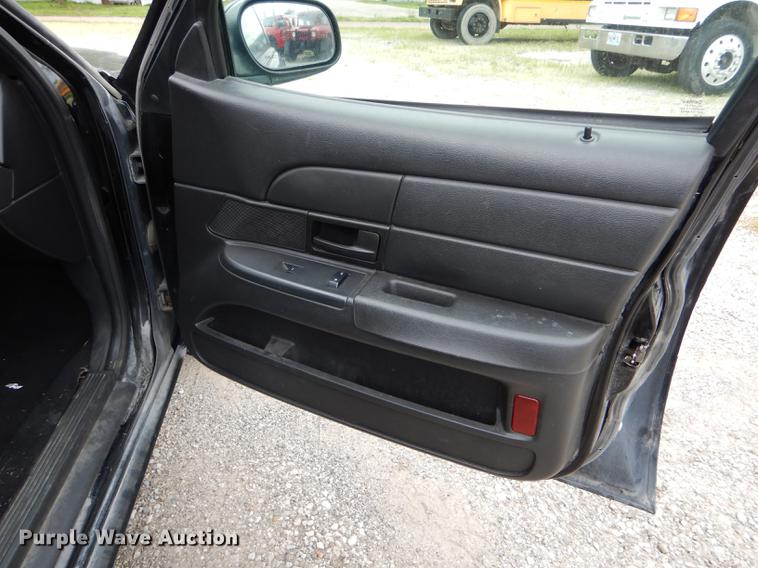 image for item DE8408 2009 Ford Crown Victoria Police Interceptor