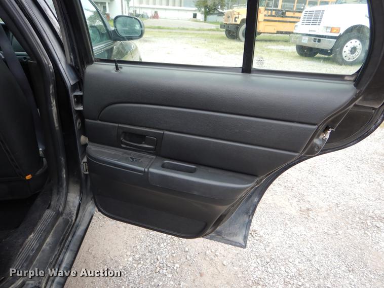 image for item DE8408 2009 Ford Crown Victoria Police Interceptor