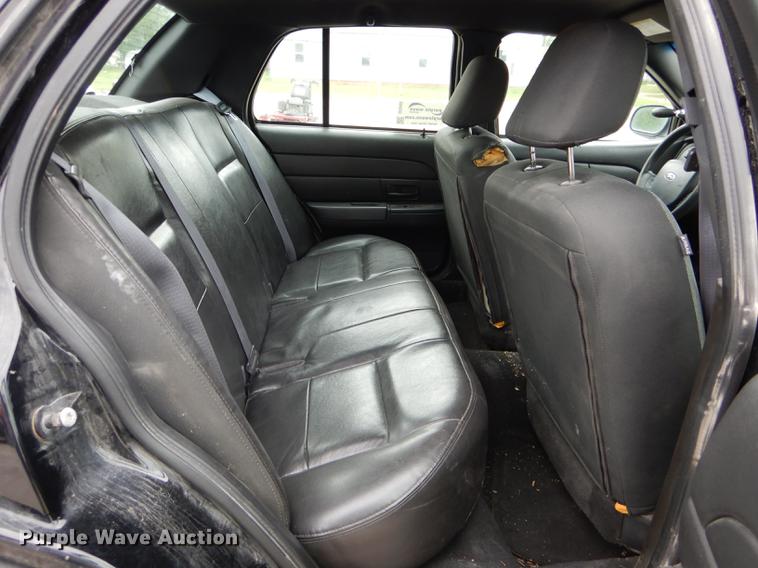 image for item DE8408 2009 Ford Crown Victoria Police Interceptor