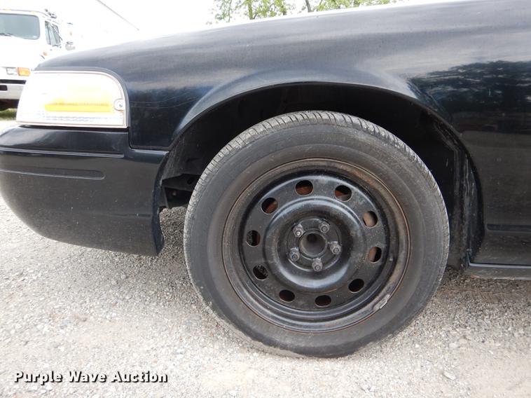 image for item DE8408 2009 Ford Crown Victoria Police Interceptor