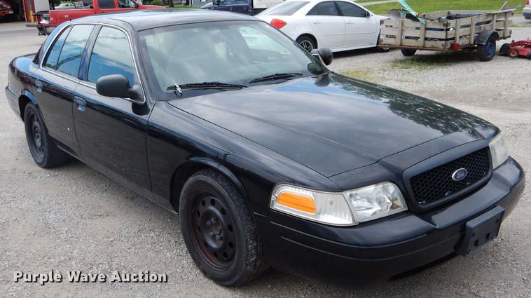 image for item DE8409 2010 Ford Crown Victoria Police Interceptor