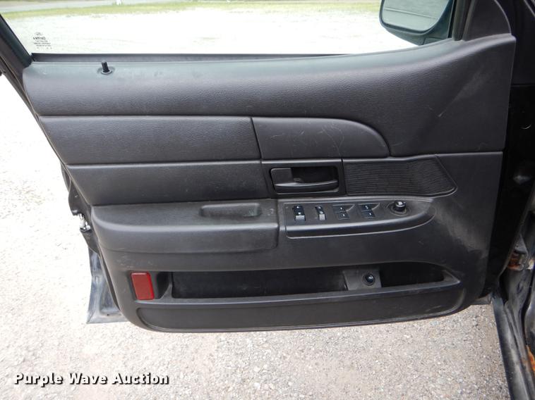 image for item DE8409 2010 Ford Crown Victoria Police Interceptor