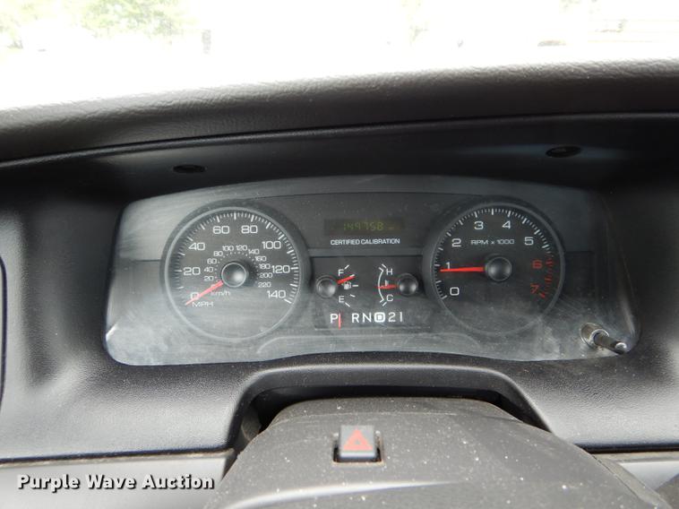 image for item DE8409 2010 Ford Crown Victoria Police Interceptor