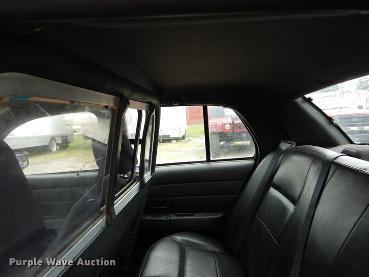 image for item DE8409 2010 Ford Crown Victoria Police Interceptor