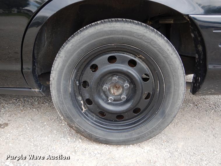 image for item DE8409 2010 Ford Crown Victoria Police Interceptor