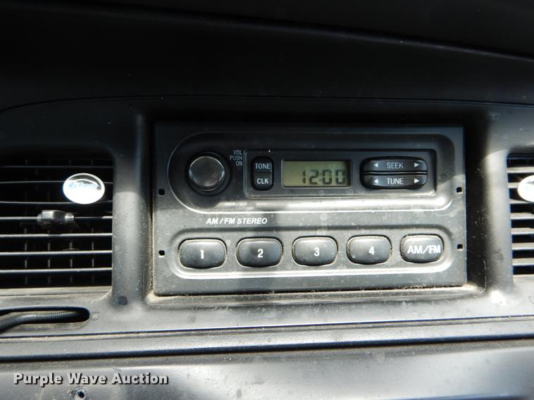 image for item DE8410 2011 Ford Crown Victoria Police Interceptor