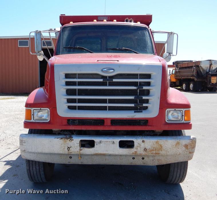 image for item DE8413 2002 Sterling L-Line dump truck