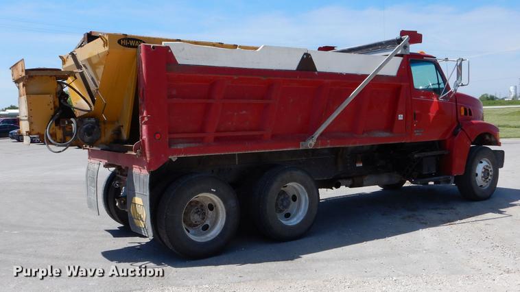 image for item DE8413 2002 Sterling L-Line dump truck