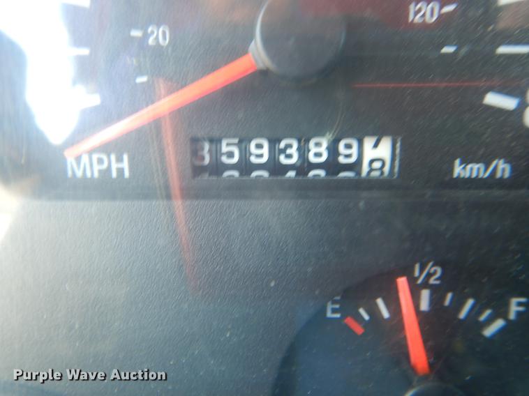 image for item DE8413 2002 Sterling L-Line dump truck