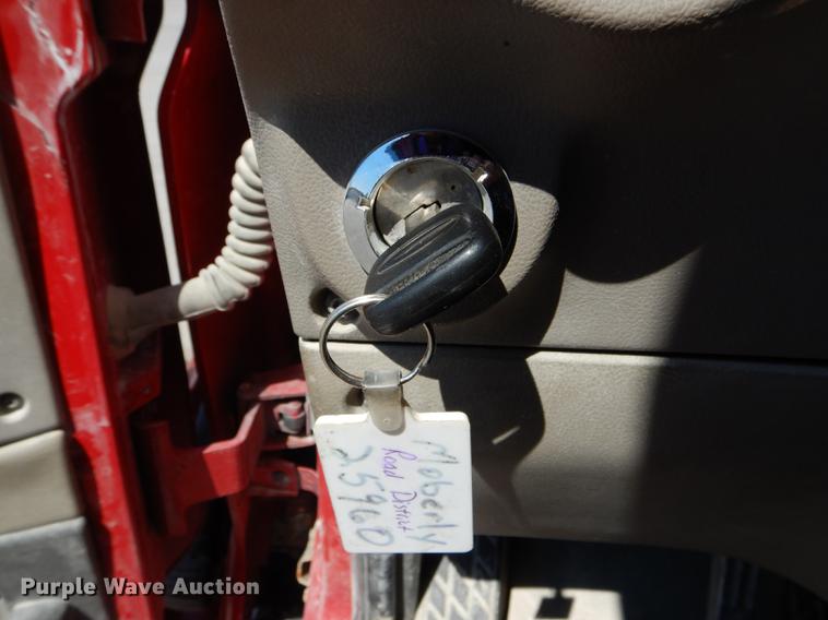 image for item DE8413 2002 Sterling L-Line dump truck