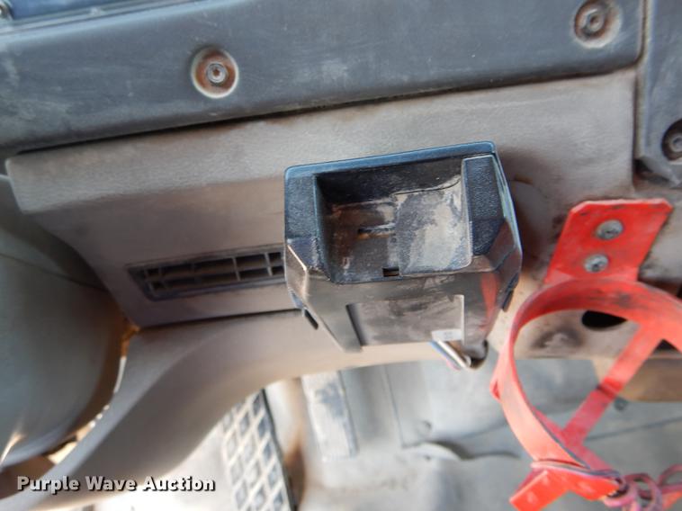 image for item DE8413 2002 Sterling L-Line dump truck