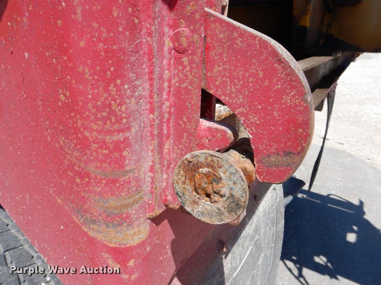 image for item DE8413 2002 Sterling L-Line dump truck