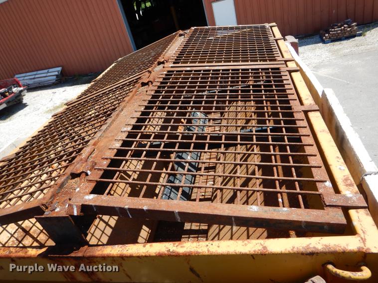 image for item DE8413 2002 Sterling L-Line dump truck