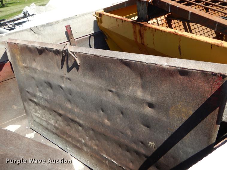 image for item DE8413 2002 Sterling L-Line dump truck