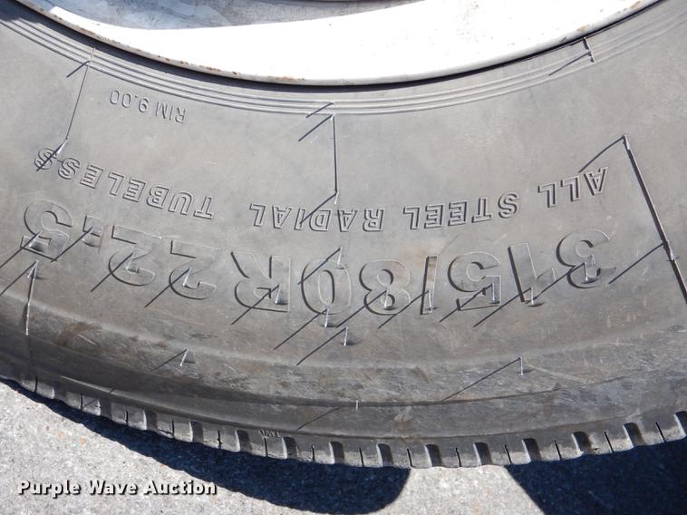 image for item DE8413 2002 Sterling L-Line dump truck