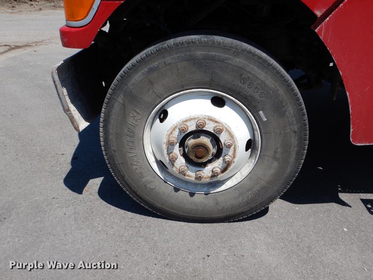 image for item DE8413 2002 Sterling L-Line dump truck