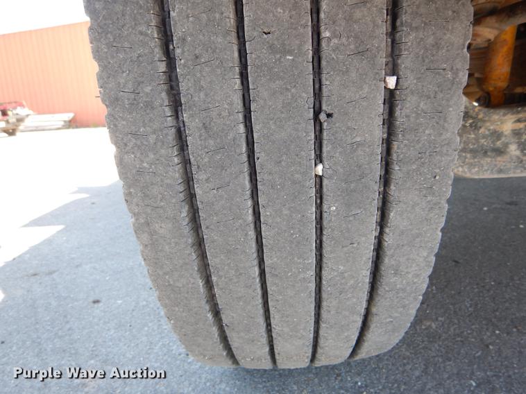 image for item DE8413 2002 Sterling L-Line dump truck