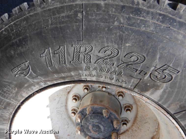 image for item DE8413 2002 Sterling L-Line dump truck