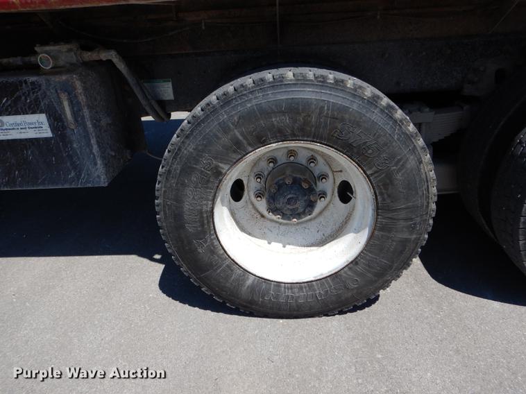 image for item DE8413 2002 Sterling L-Line dump truck