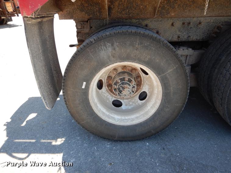 image for item DE8413 2002 Sterling L-Line dump truck