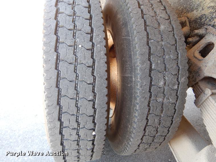 image for item DE8413 2002 Sterling L-Line dump truck